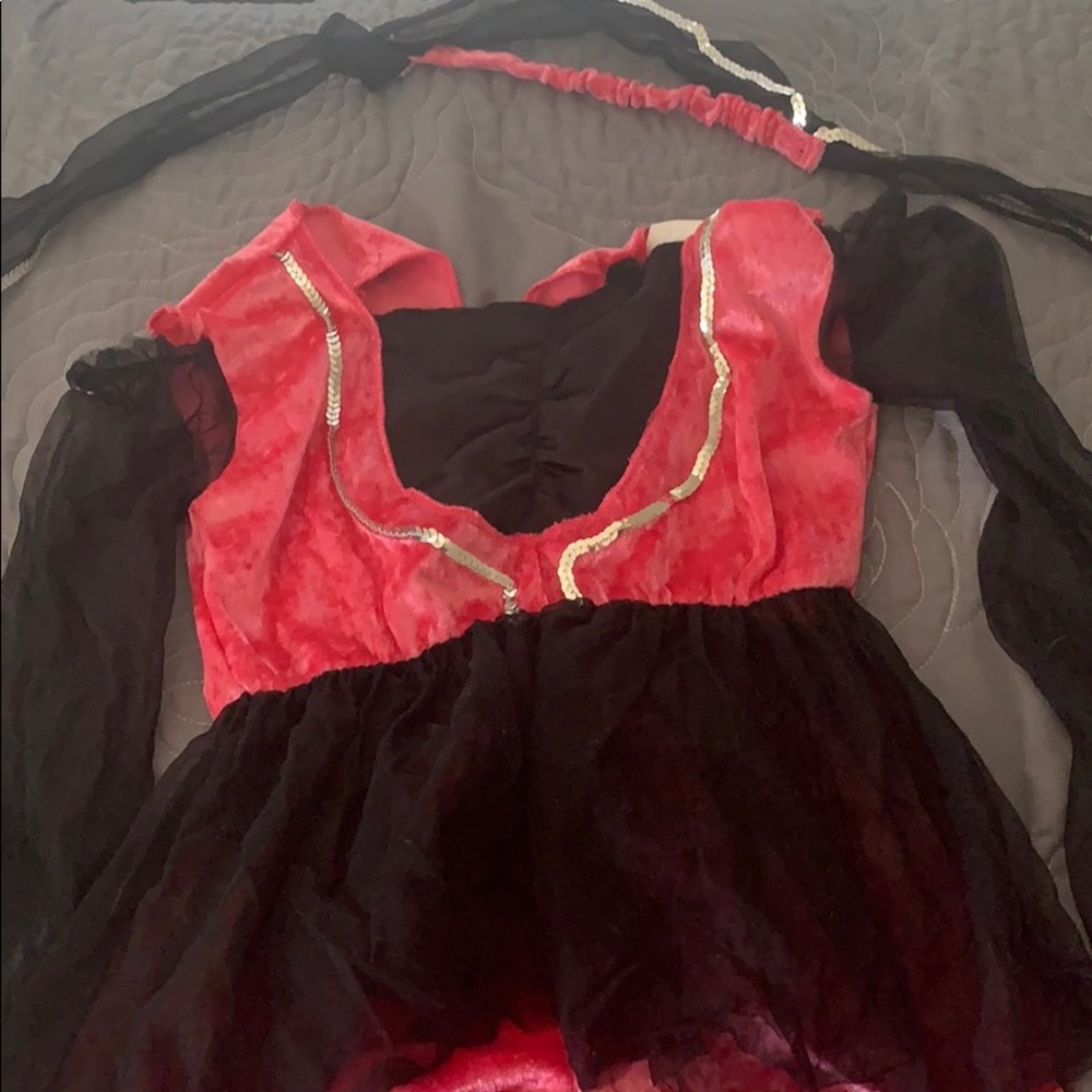 Jeanie costume size 10-12